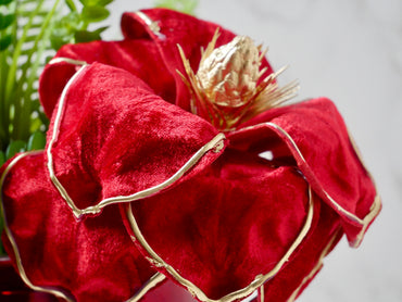 Velvet Red Passion - Faux-Flowers Center Piece