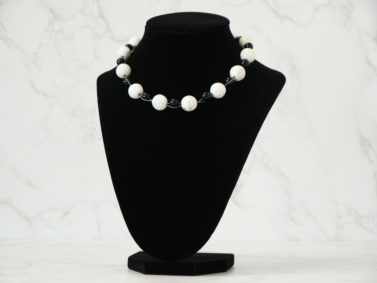 14" Necklace And Earrings Set  White Magnesite & XS Onyx Gems