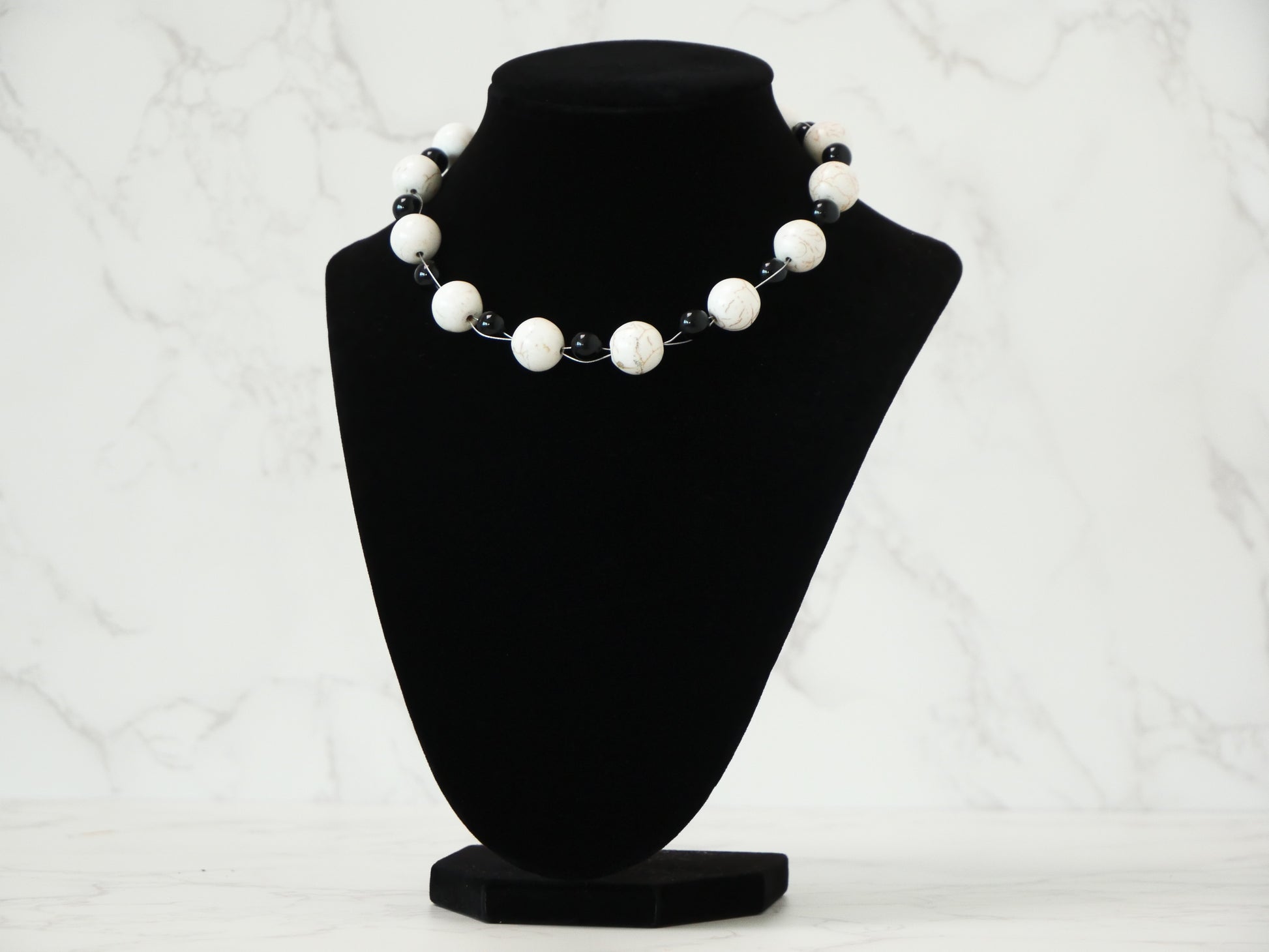 14" Necklace And Earrings Set  White Magnesite & XS Onyx Gems