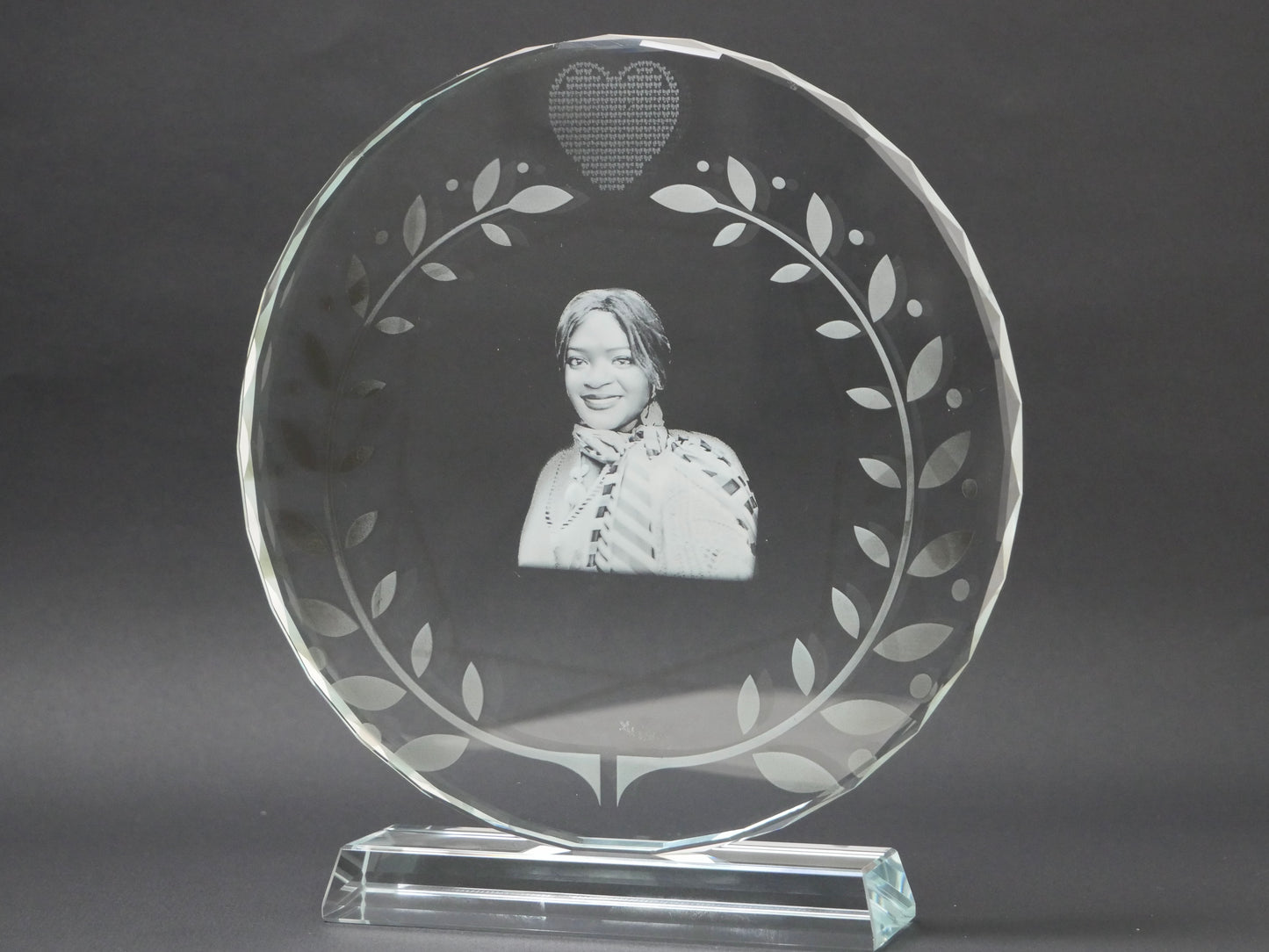 Crystal Round