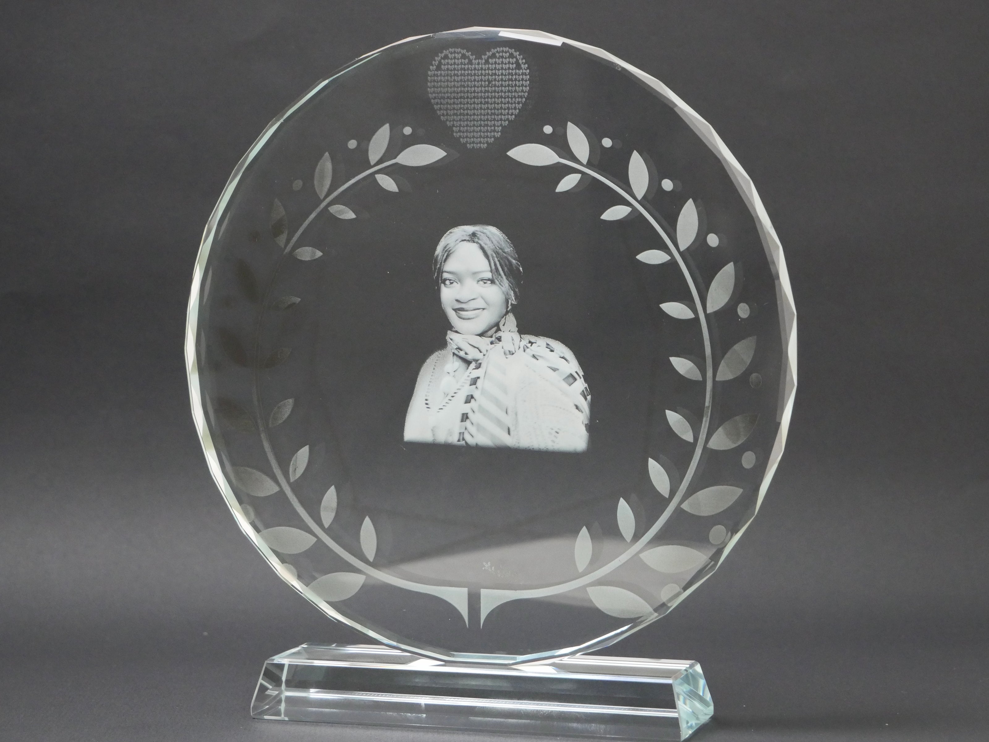Crystal Round
