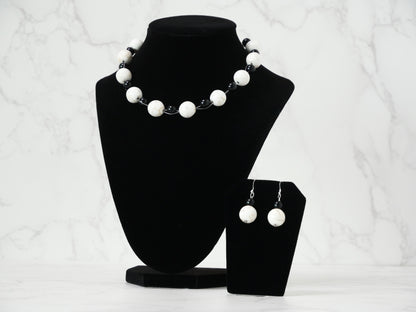 14" Necklace And Earrings Set  White Magnesite & XS Onyx Gems