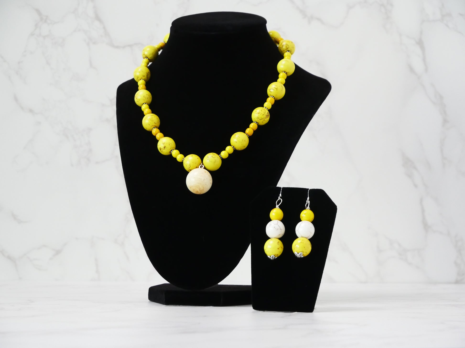 16" Necklace And Earrings Set Silver beads & Yellow & White Magnesite & Gems