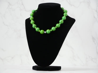 16" Necklace and Earrings Set Green Magnesite Gems and Touch of Silver
