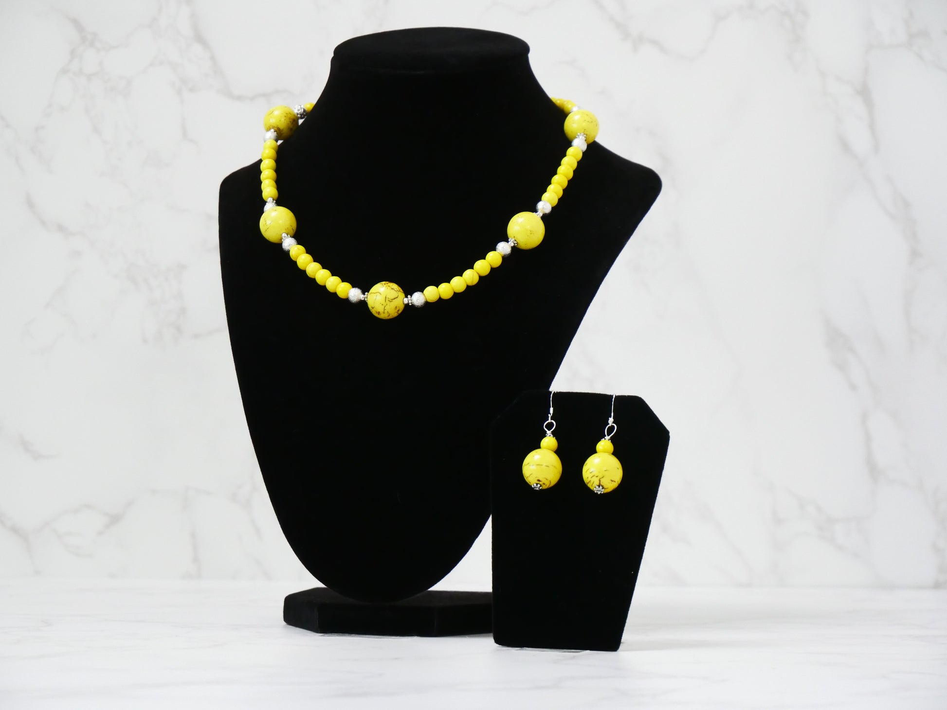 16" Necklace and Earrings Set Yellow Magnesite Gems & Silver Beads